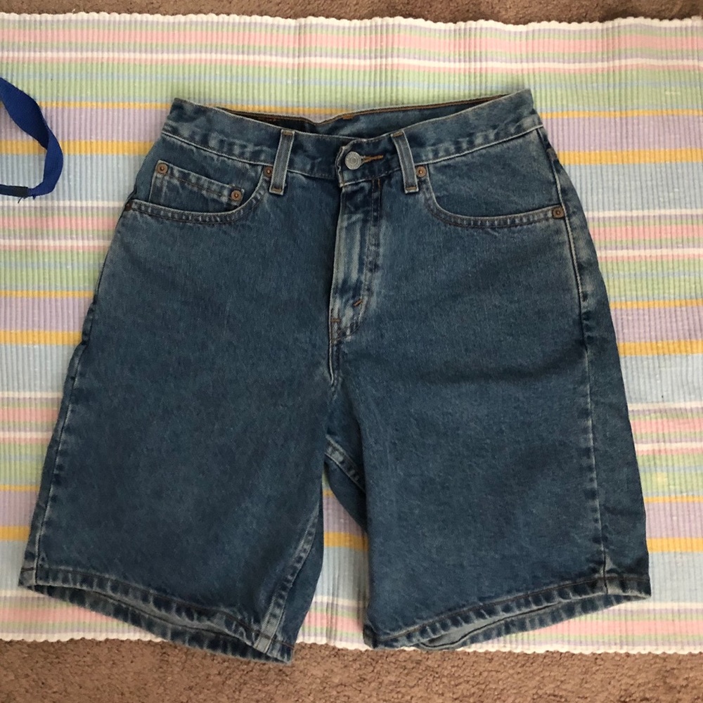 levi’s 550 mom jean shorts